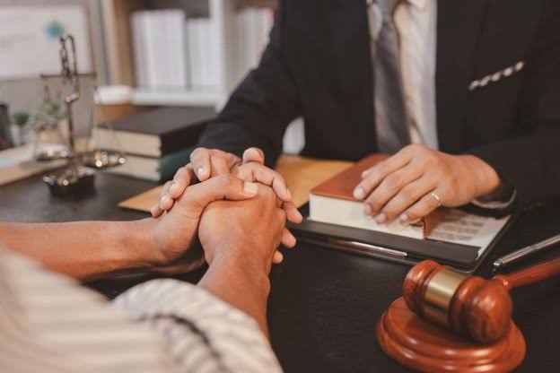 How a Washington, DC Divorce Lawyer Helps Protect Your Financial Future